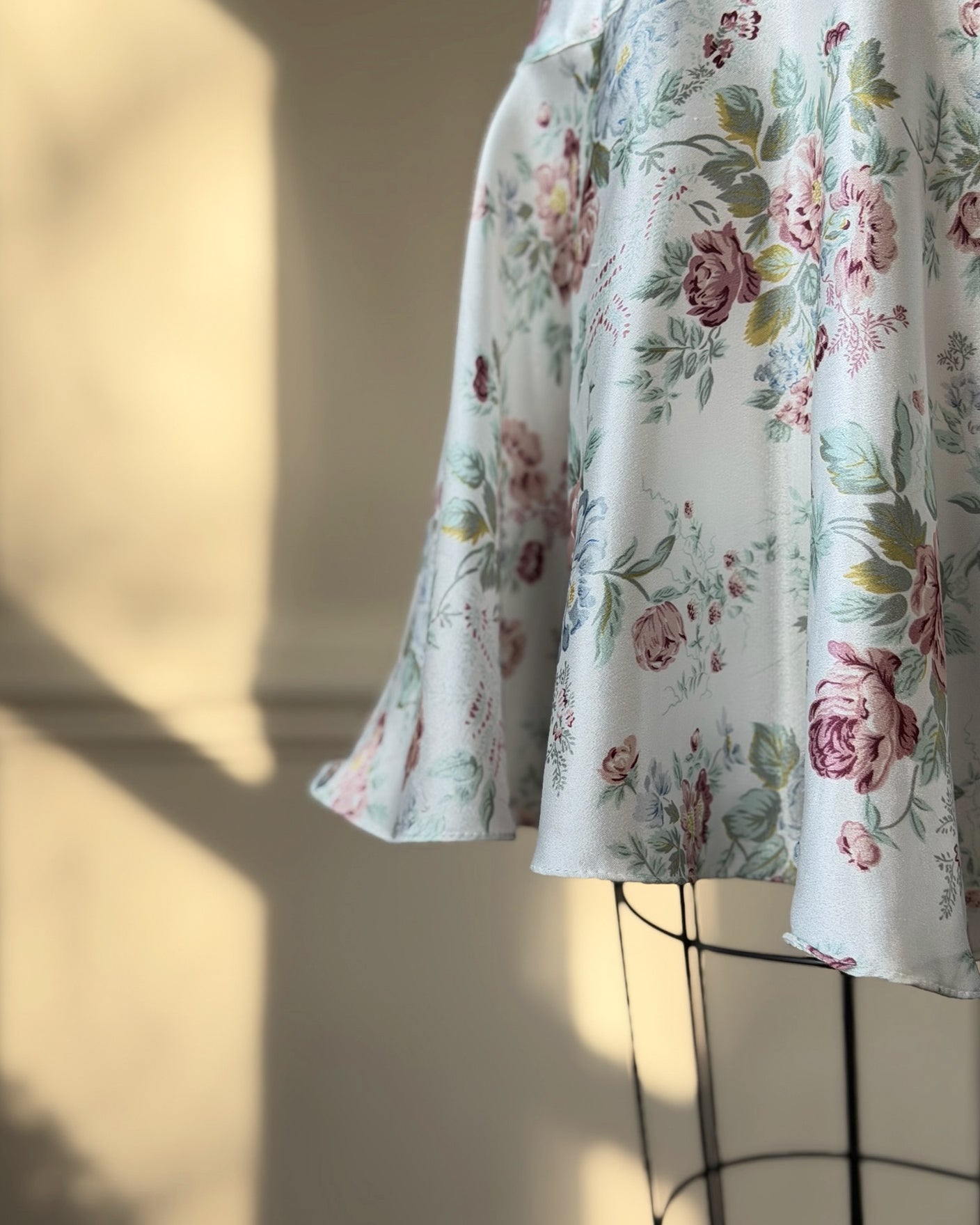 Vintage floral satin slip dress β pastel rose lace trim mini