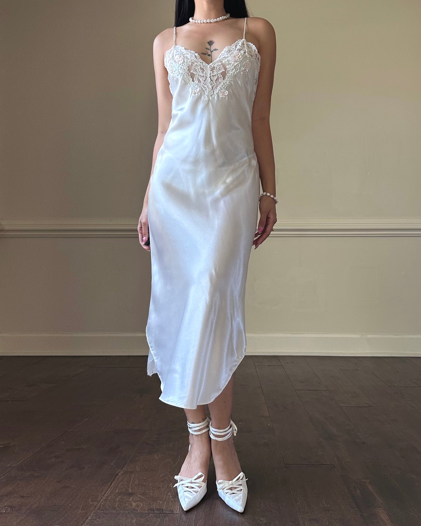 Valmode’s Vintage Set includes Maxi Dress + Matching Long Sleeve Robes