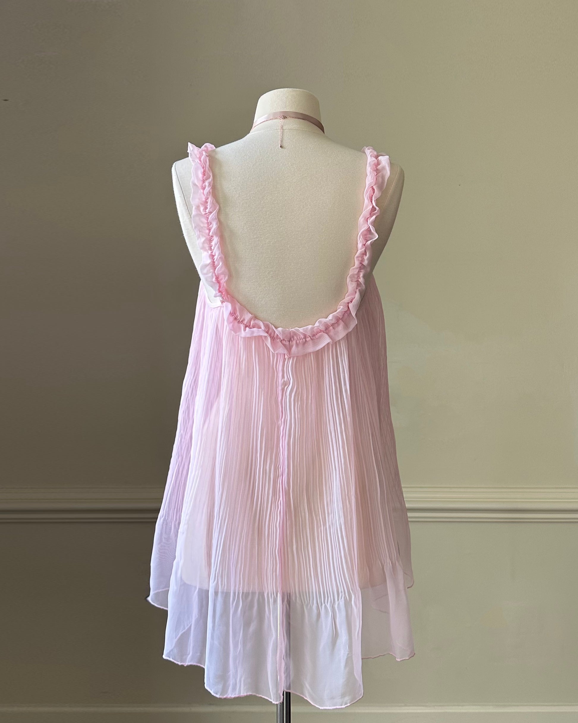 Victoria's Secret 2006 babydoll pastel pink slip dress ethereal vintage Victoria's Secret 2006 babydoll pastel pink slip dress ethereal vintage