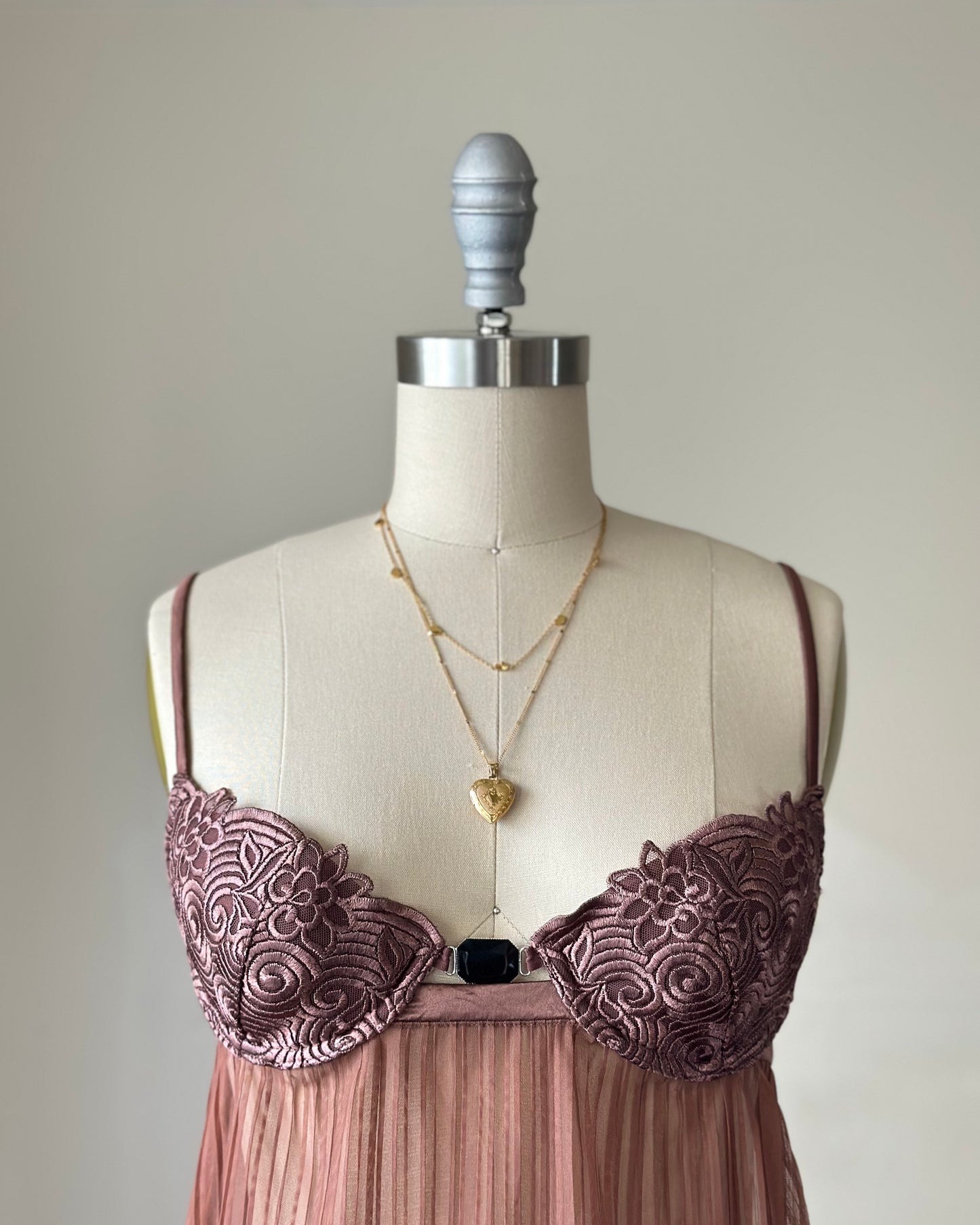 Vintage pleated dusty rose babydoll (Size M)