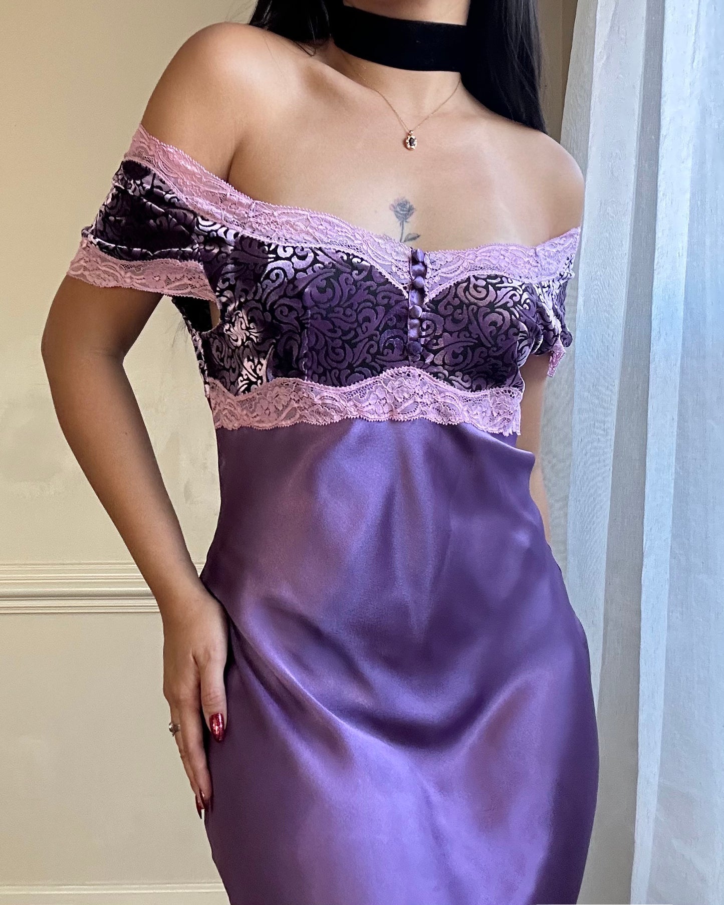 Elegant Purple Knee-Length Slip Dress featuring a Lace-trimmed Bodice