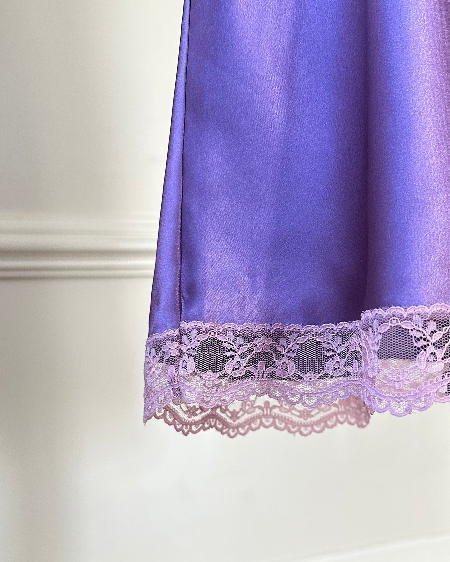 Elegant Purple Knee-Length Slip Dress featuring a Lace-trimmed Bodice