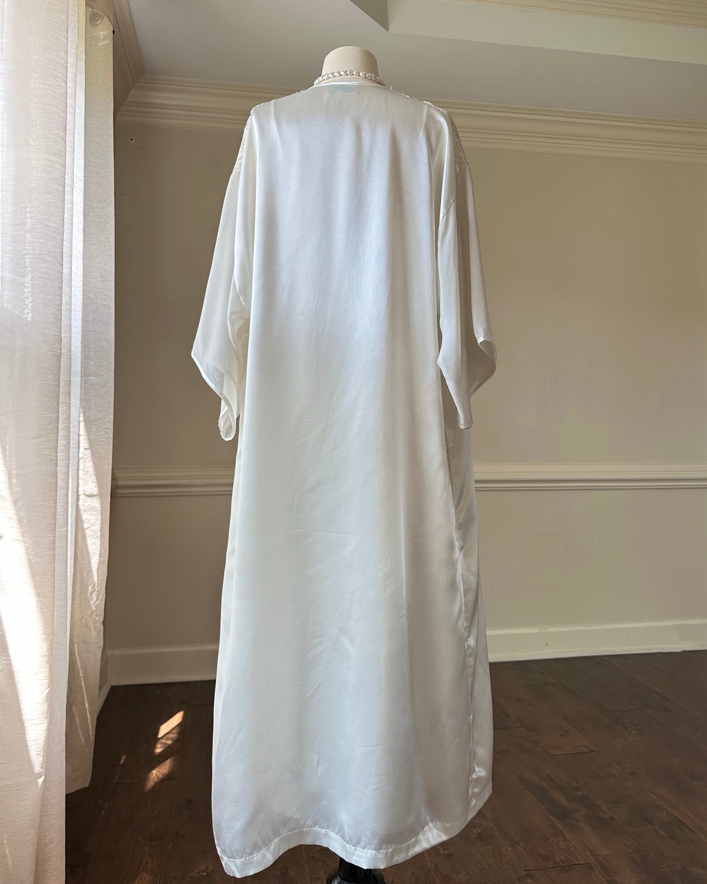 Valmode’s Vintage Set includes Maxi Dress + Matching Long Sleeve Robes