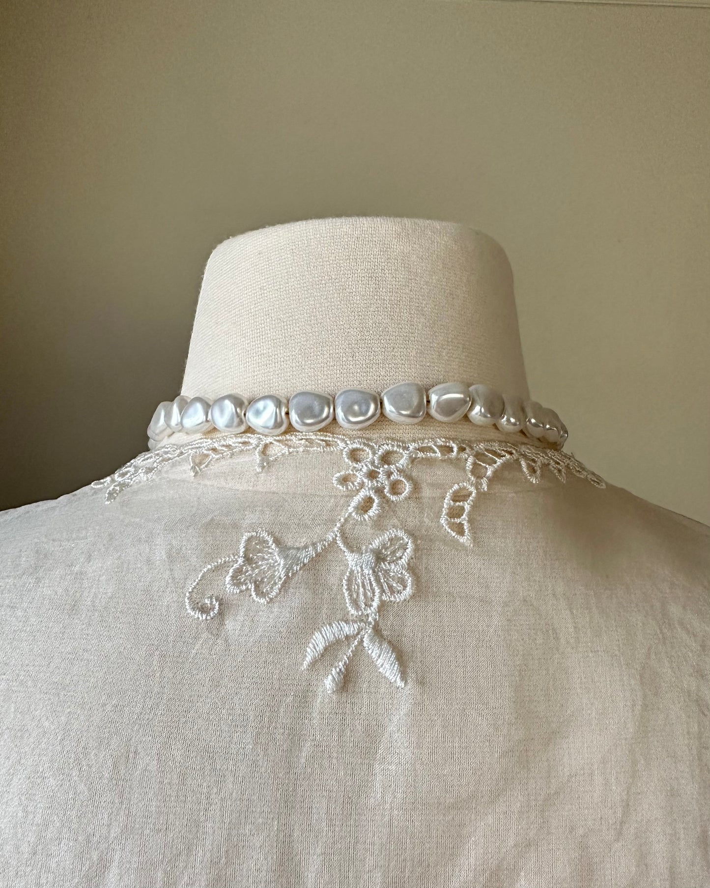 Elegant Sheer Long Sleeves Blouse featuring Floral Embroidery