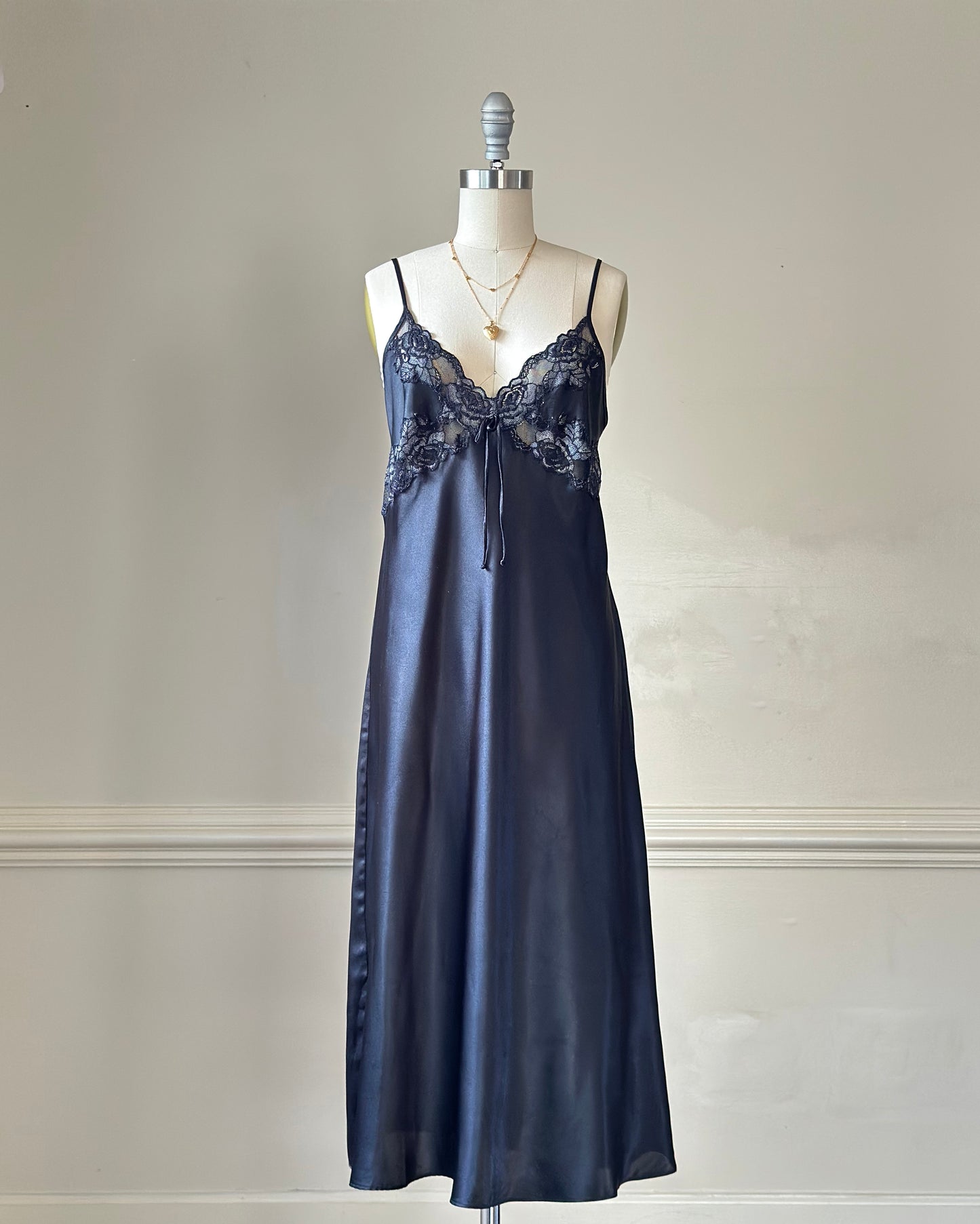 Vintage Jones New York black lace midi slip dress