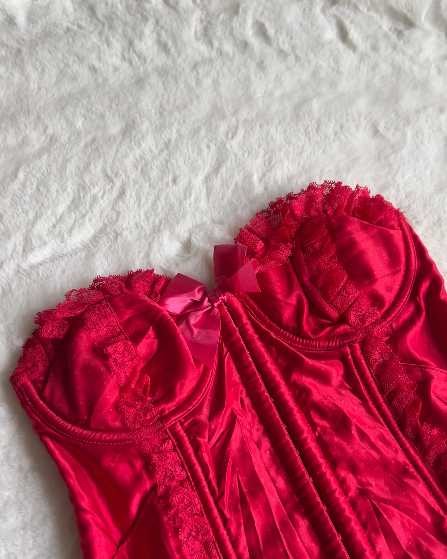 RARE Victoria’s Secret Strapless Bustier Corset in Ruby Red features Lace Sewn-in Cups Adorned with Bow