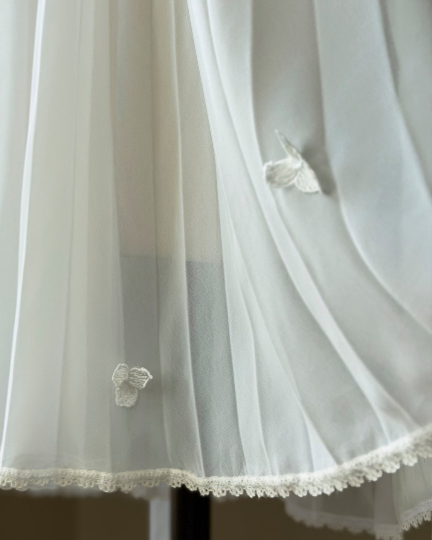 Vera Wang for Fidelta White Peignoir Set — Mesh Chemise & Satin Robe