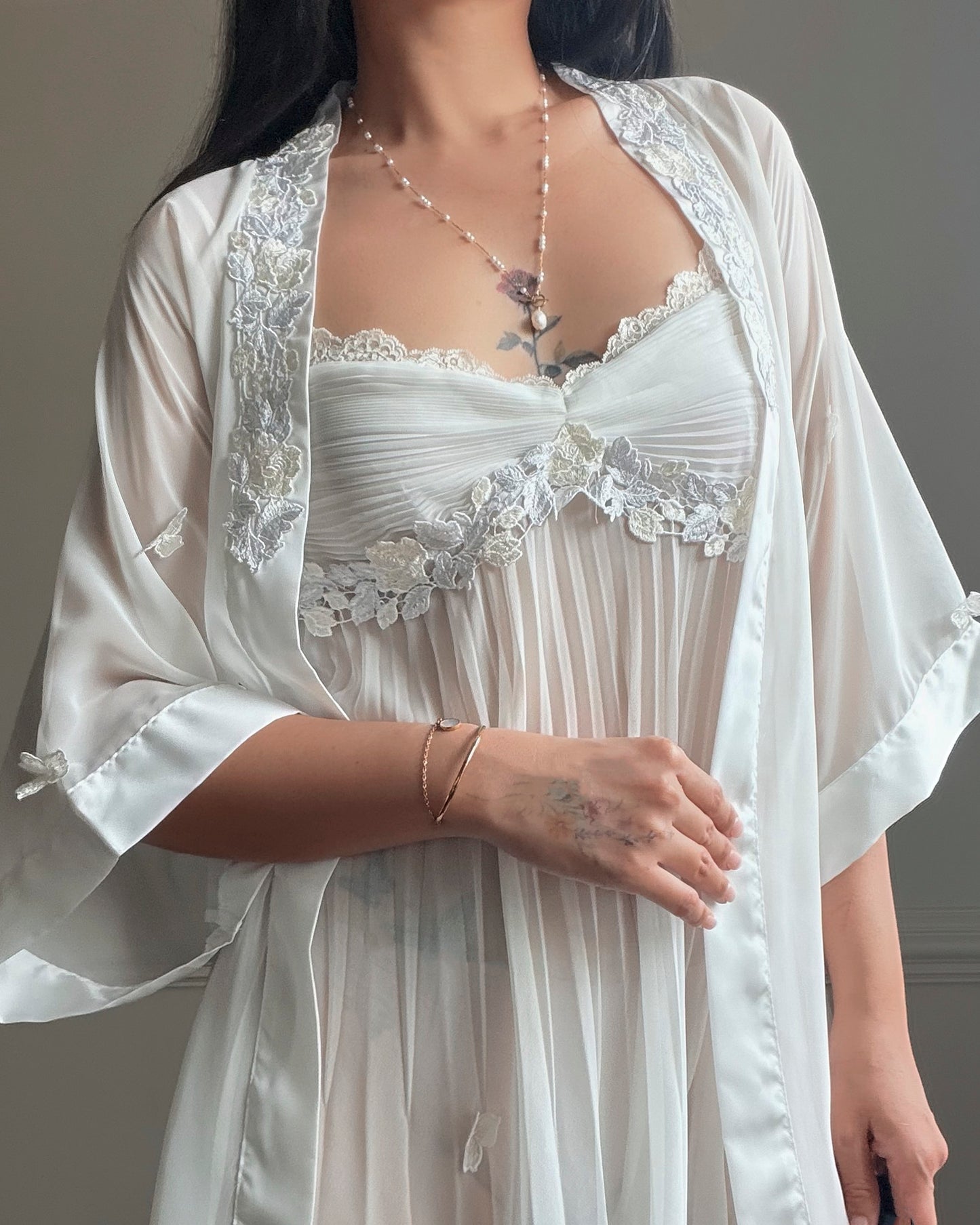 Vera Wang for Fidelta White Peignoir Set — Mesh Chemise & Satin Robe