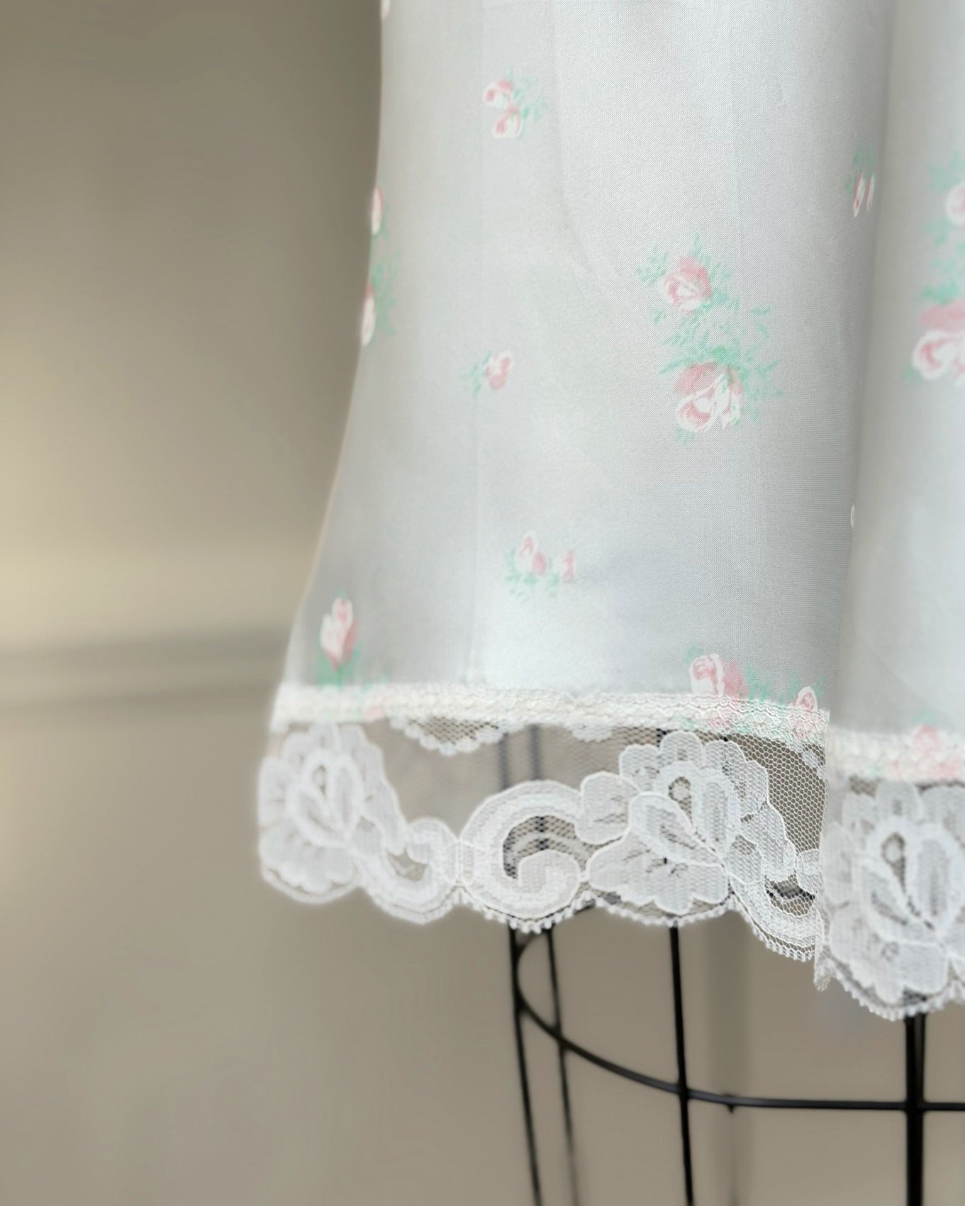 Vintage Floral Slip Dress – Ivory Satin Lace Trim Mini Lingerie
