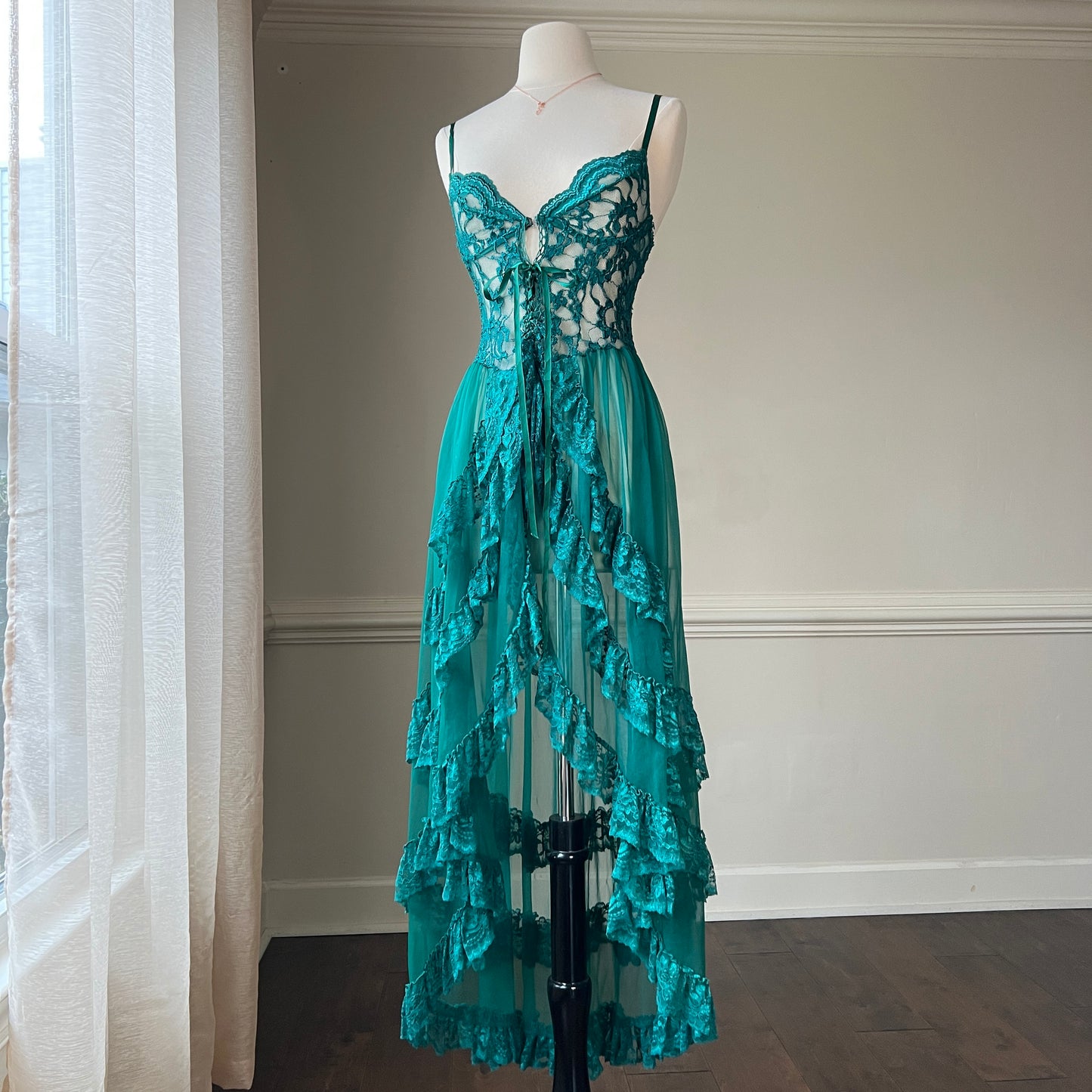 extremely beautiful fairy midi sheer dress in forest green